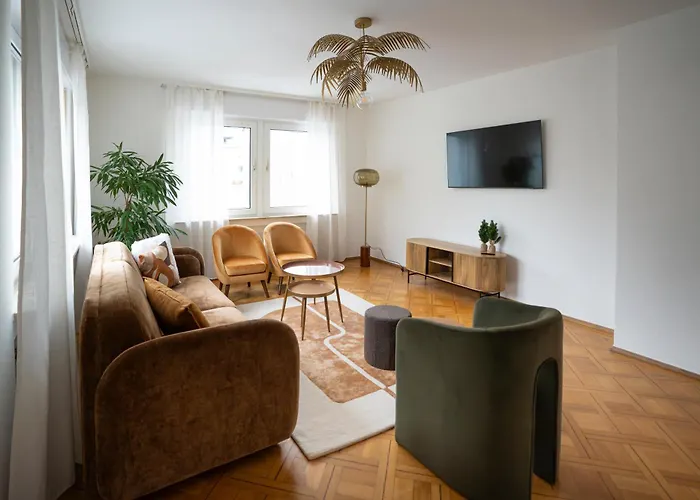 Seepferdchen - Zentral In Bahnhofsnaehe, Geraeumig, Kueche, Bad Lejlighed Ulm